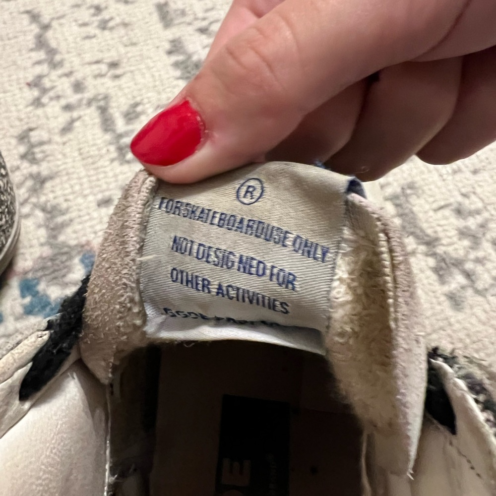 Golden Goose White Leather Sneakers with Black Star and Red Nail Accent - Picture 1 of 6